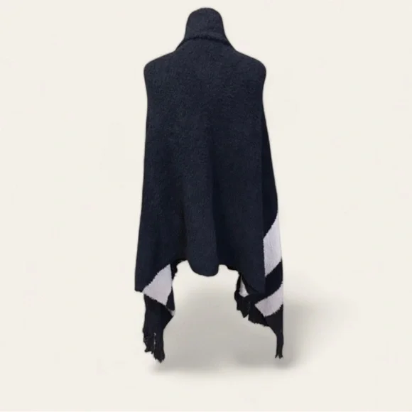 Barefoot Dreams Cozychic Malibu Wrap Indigo/Oyster Stripe OS - Picture 9 of 13